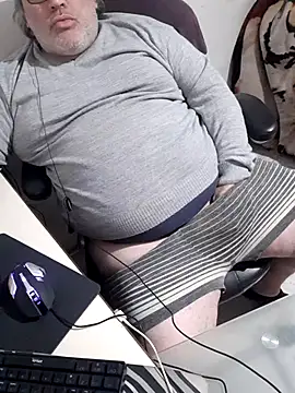 12Paradarten Live XXX chat