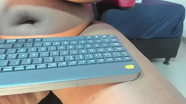 EbonyNaughty1000's Live XXX Chat