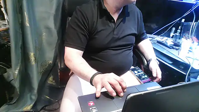 ctguybjのライブXXXチャット