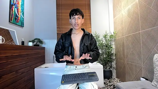 Živý XXX chat Pierre_Leroy_
