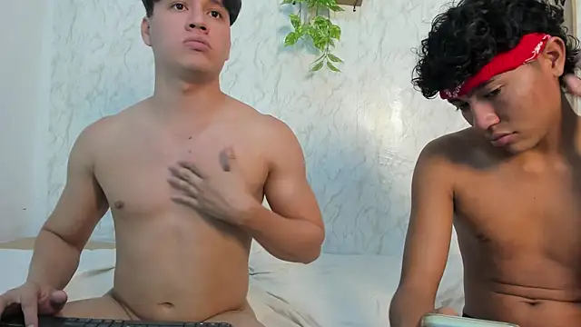 Онлайн чат XXX boys_roomhard
