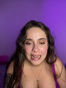 Chatroom XXX en direct de PutaYasmim