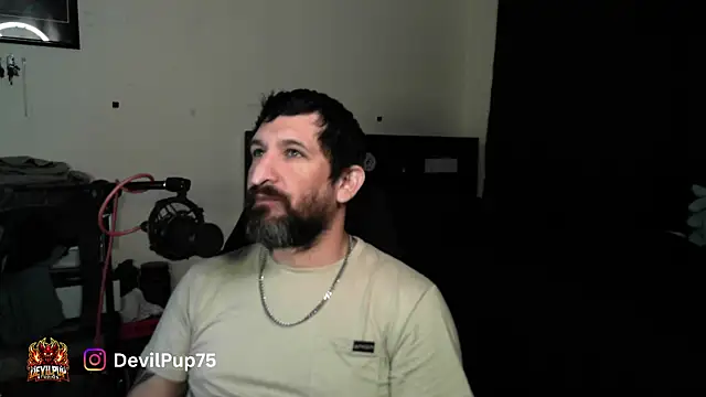 Chat XXX en directo de DevilPup75_