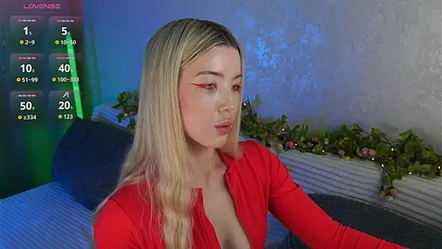 LindaThackerr Live XXX-Chat