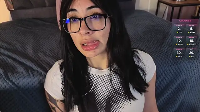 aprildreams19's Live XXX Chat