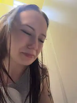 EliteBitch Adlı Modelin Canlı XXX Sohbeti