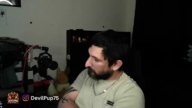 Chatroom XXX en direct de DevilPup75_