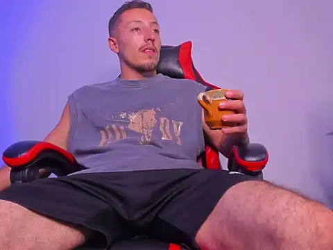 Czat XXX na żywo – Master_Orioon