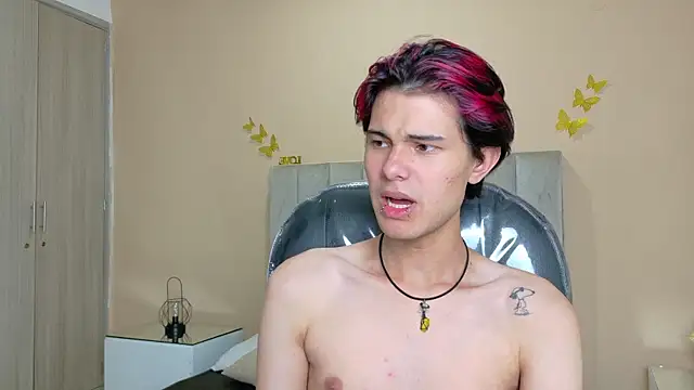 Chat XXX en directo de Derek_Sinn