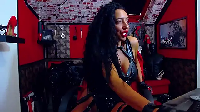 DommeBellatrix 라이브 XXX 채팅