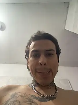 Chat +18 de Luciferxz21 ao vivo