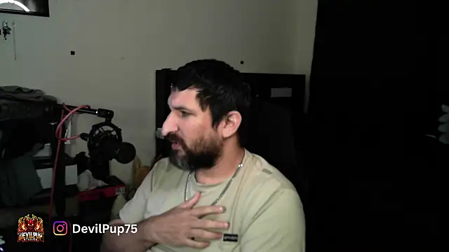 Chatroom XXX en direct de DevilPup75_