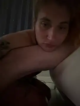 צ'אט XXX בשידור חי של ArielDawn