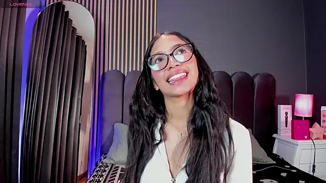צ'אט XXX בשידור חי של Tyla_Ks