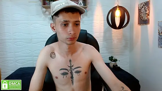 Chat XXX en directo de LucassSmith11