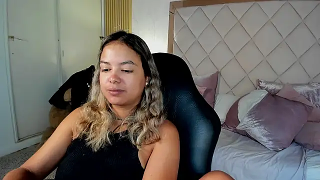 dulce_lyraa1n Live XXX chat