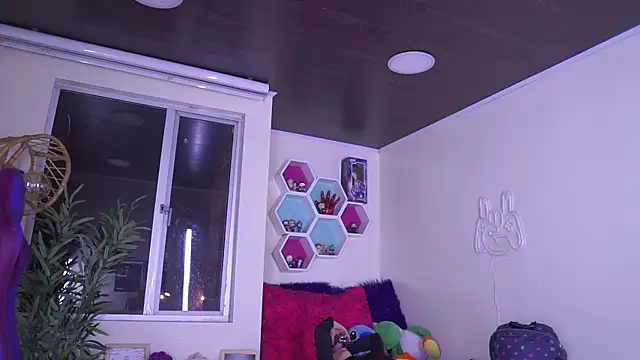 Chat +18 de Rebecah_1 ao vivo