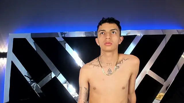 Chat XXX ao vivo de NickandAbby_