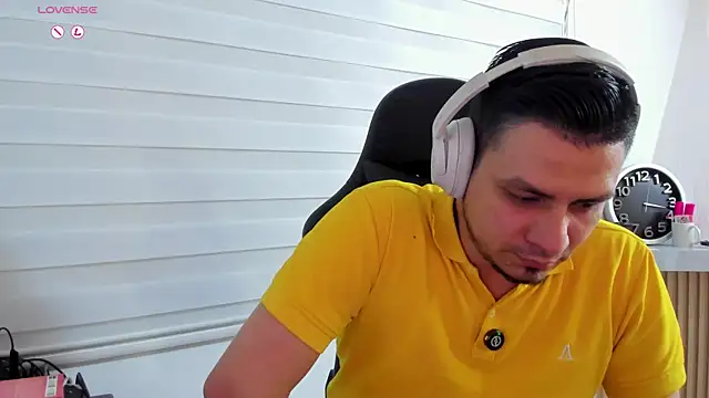 XXX chat uživo modela Rick_Adams