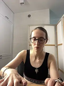 MartiniiSelenna's Live XXX Chat