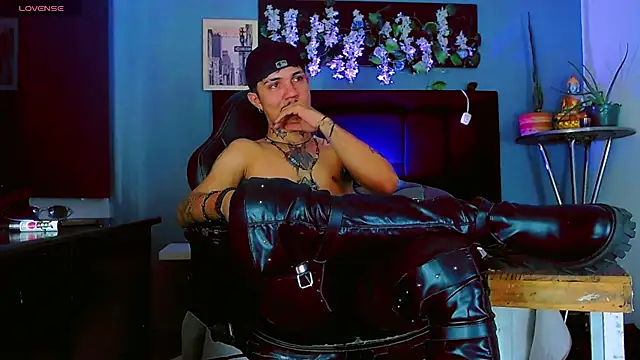 XXX chat uživo modela HannibalLester