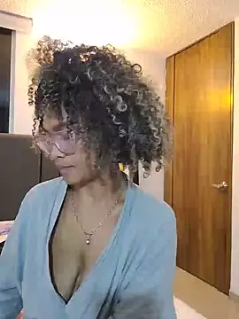 BiiancaEstradaa live XXX chat