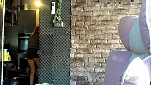 karo123421's Live XXX Chat