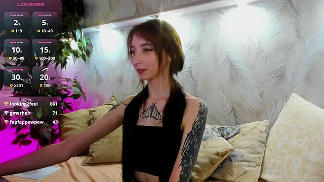 Ellen_Hops' Live XXX Chat