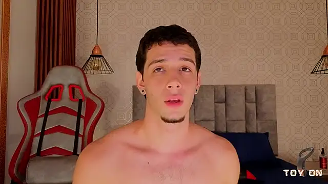 isaacblaze_ XXX чат на живо