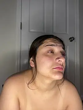 treasurebabii Chat XXX live