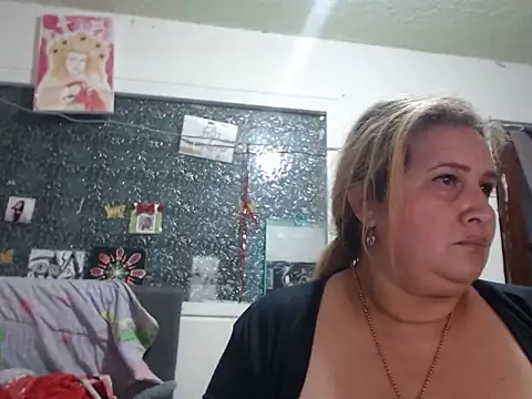 XXX chat uživo modela Perla1981--