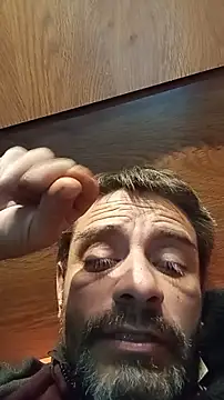 tomahuc2001's Live XXX Chat