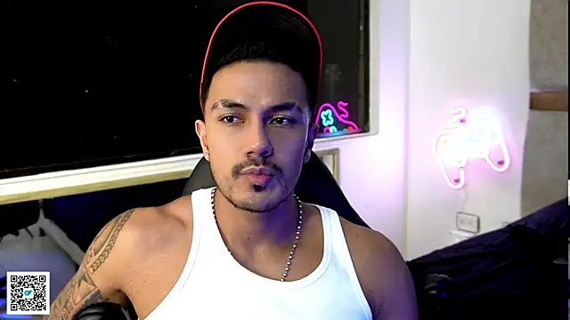 Chat XXX Live aaron_bolt