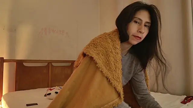 MoonLipsON- লাইভ XXX চ্যাট