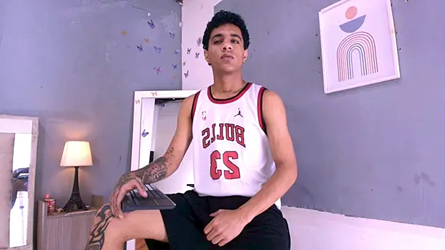 _Thiago12 live XXX chat