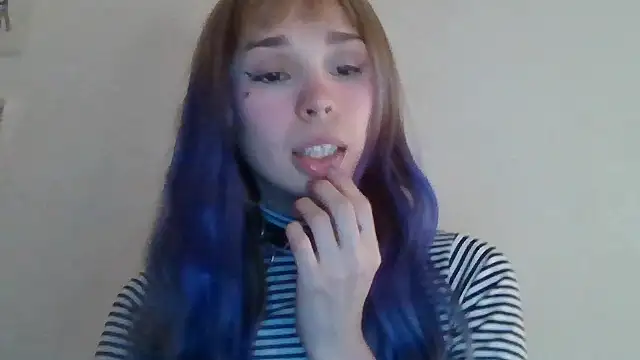 loletabb élő XXX-chatje