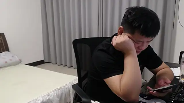 Czat XXX na żywo – zhang1118