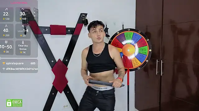 Chat +18 de BDSMRoom_Latins ao vivo