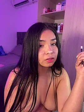 AuroraFiore live XXX chat