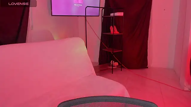 Ounla_Sweet Adlı Modelin Canlı XXX Sohbeti