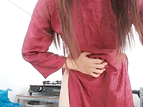XXX chat uživo modela Emilysexy_cut