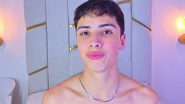 צ'אט XXX בשידור חי של JoshClaarktt