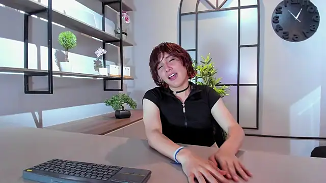 Brunodeluca_ Adlı Modelin Canlı XXX Sohbeti