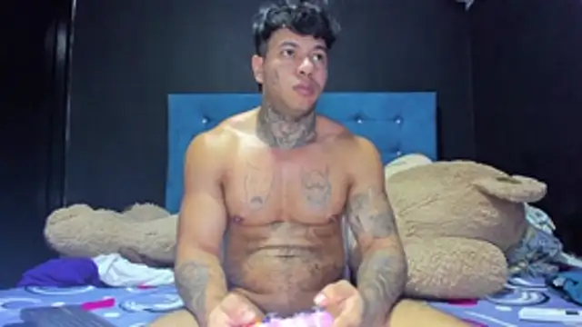 daamonxxx19_ Adlı Modelin Canlı XXX Sohbeti