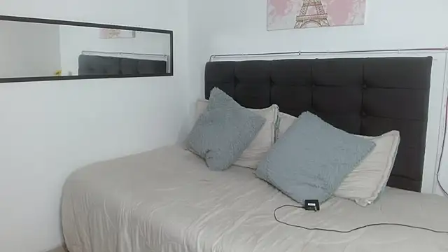 XXX chat uživo modela vaness_weet
