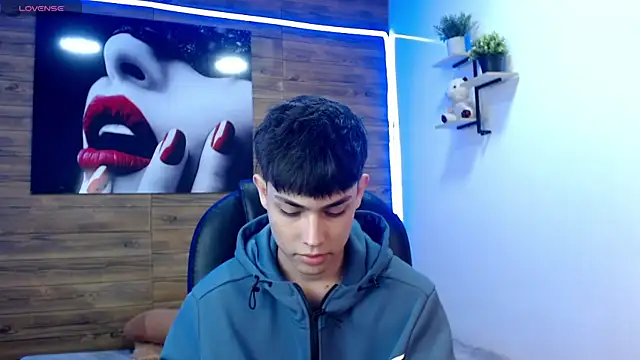 ivan_cooper Chat XXX in diretta