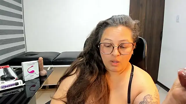 SaraThonson_ XXX чат на живо