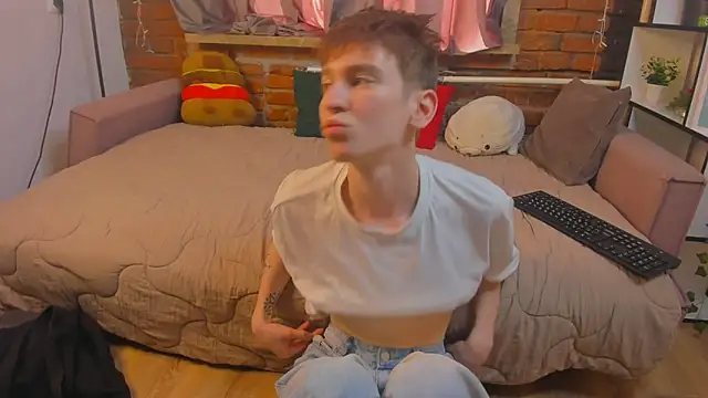 CraveRisk Webcam Show