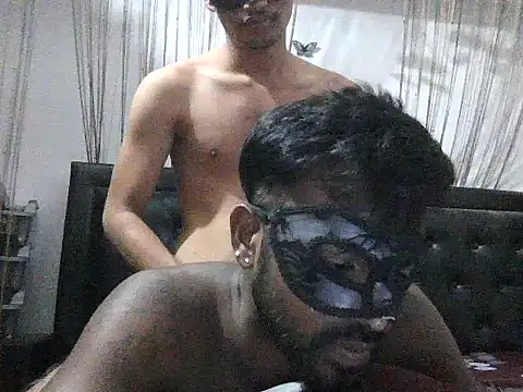 Hunkytop লাইভ XXX চ্যাট