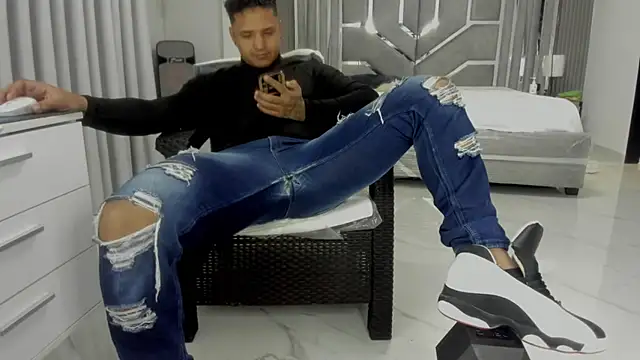 Chatroom XXX en direct de master_leather